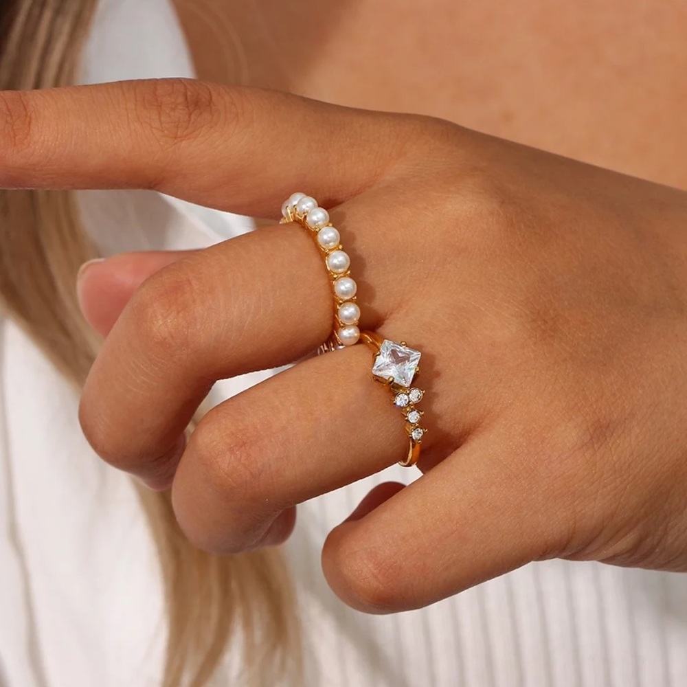 New Elegant 18K Fresh Water Pearl Ring
